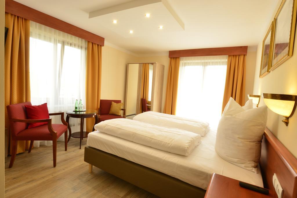 Hotel Beretta アーヘンキルヒ エクステリア 写真